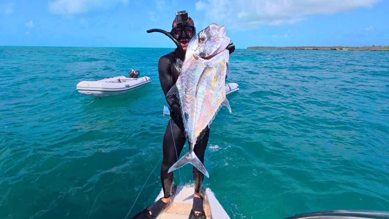 ⁣Spearfishing African Pompano!!!(Best Fish In The Sea!!!) [Adventure Vacation Day 11]