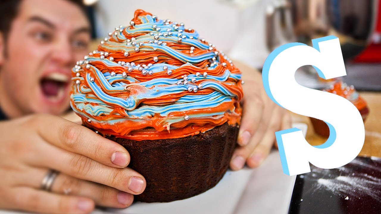 Giant Red Velvet Cupcake - FridgeCam | Sorted Food