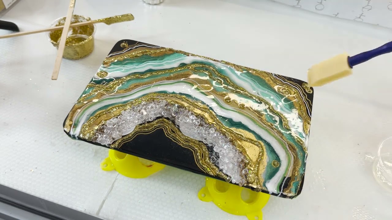 Funky Green Aesthetic Jewelry Box | Geode Resin Art Tutorial Preview