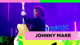 Vignette de la vidéo "Johnny Marr  - There Is A Light That Never Goes Out (6 Music Festival 2022)"