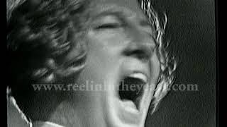 Jerry Lee Lewis- "Whole Lotta Shakin' Goin' On" Live 1964 (Reelin' In The Years Archive) chords