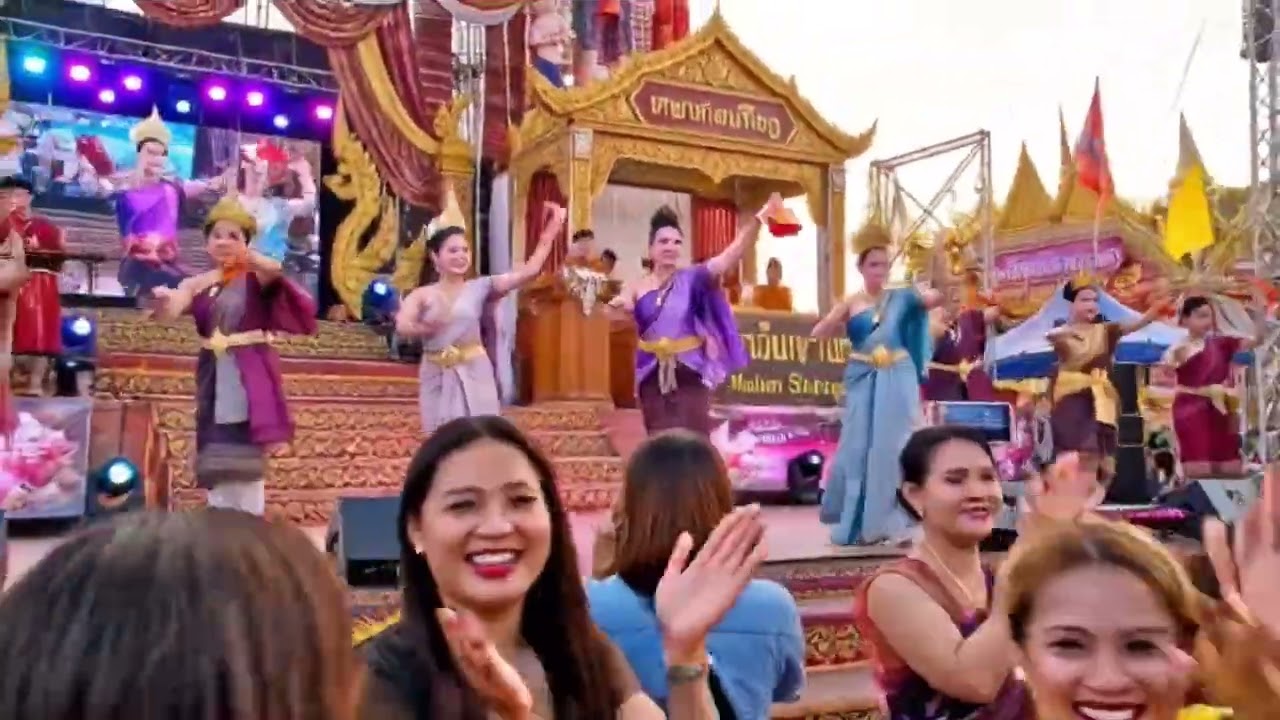 บุญผะเหวด เทศน์มหาชาติ 13 กัณฑ์.  