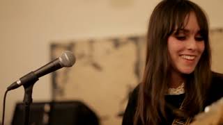 Video thumbnail of "Live at the Belljar: Tess Parks / Episode 8"