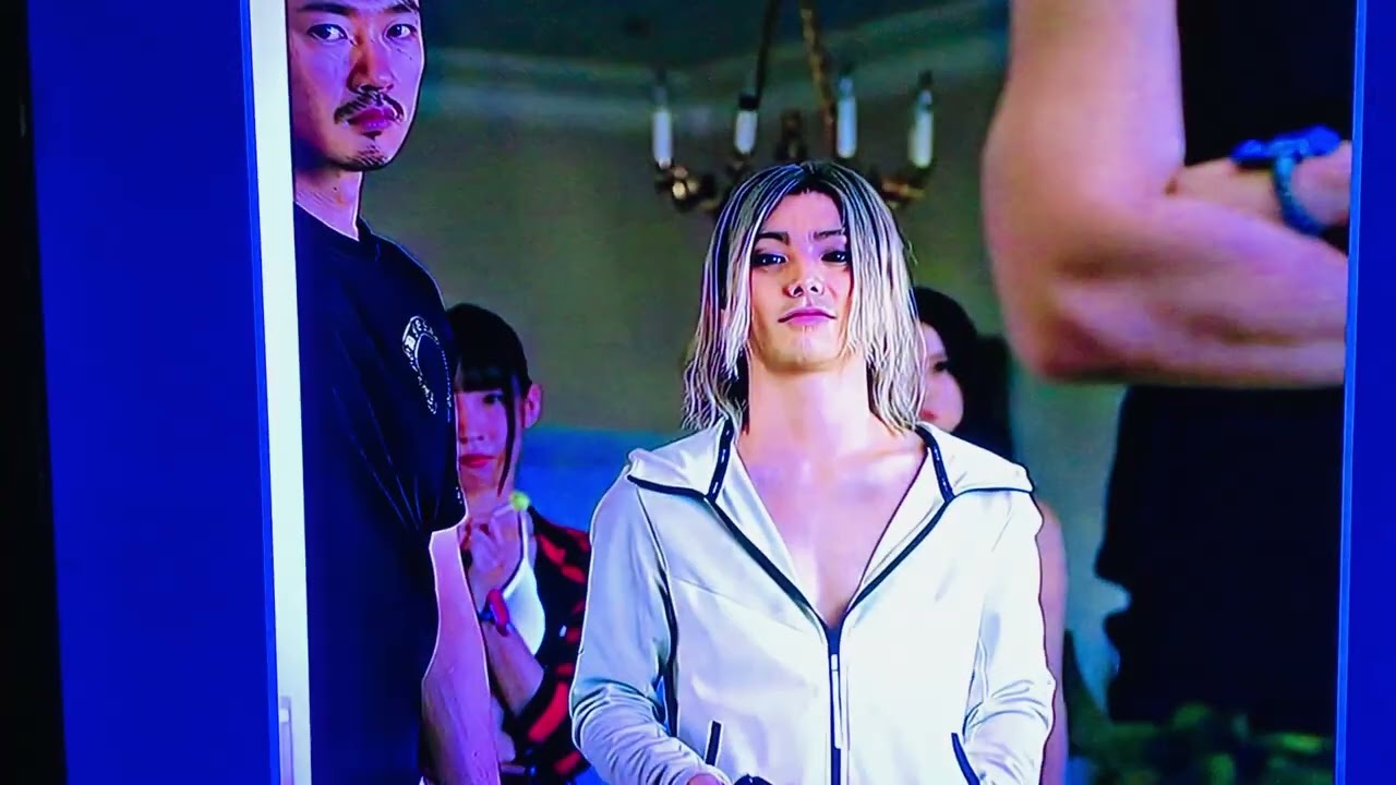 Chishiya is clever and cool