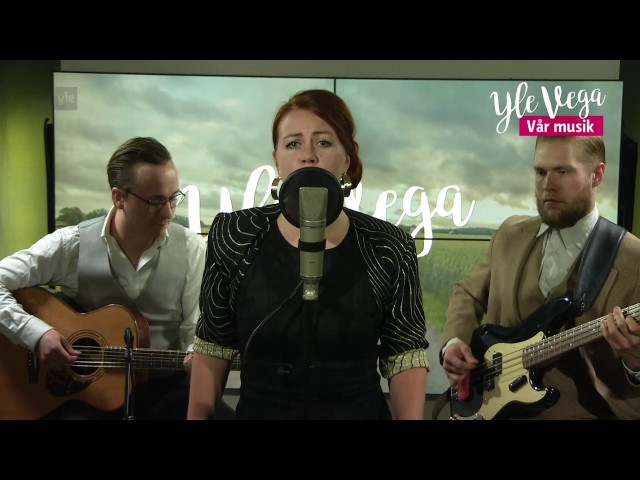 Charlotta Kerbs & The Napkins(trio) - Falling for you