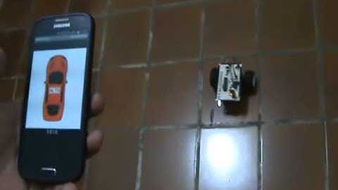 Robot móvil controlado por bluetooth mediante una aplicación Android
