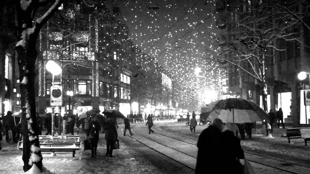 Zurich Bahnhofstrasse Winter 2012 - YouTube