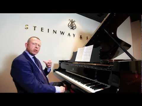 Video: How To Play Legato On The Piano