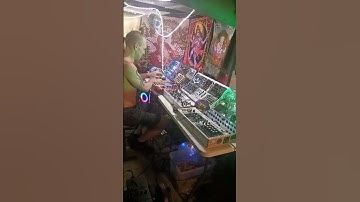 #glitch #ambient #strings #pluck #harp #noise #synthesizer #synth #eurorack #trance #meditation #idm