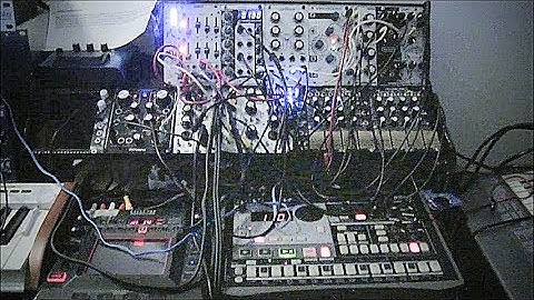 Modulating with Wogglebug + Drum Machine