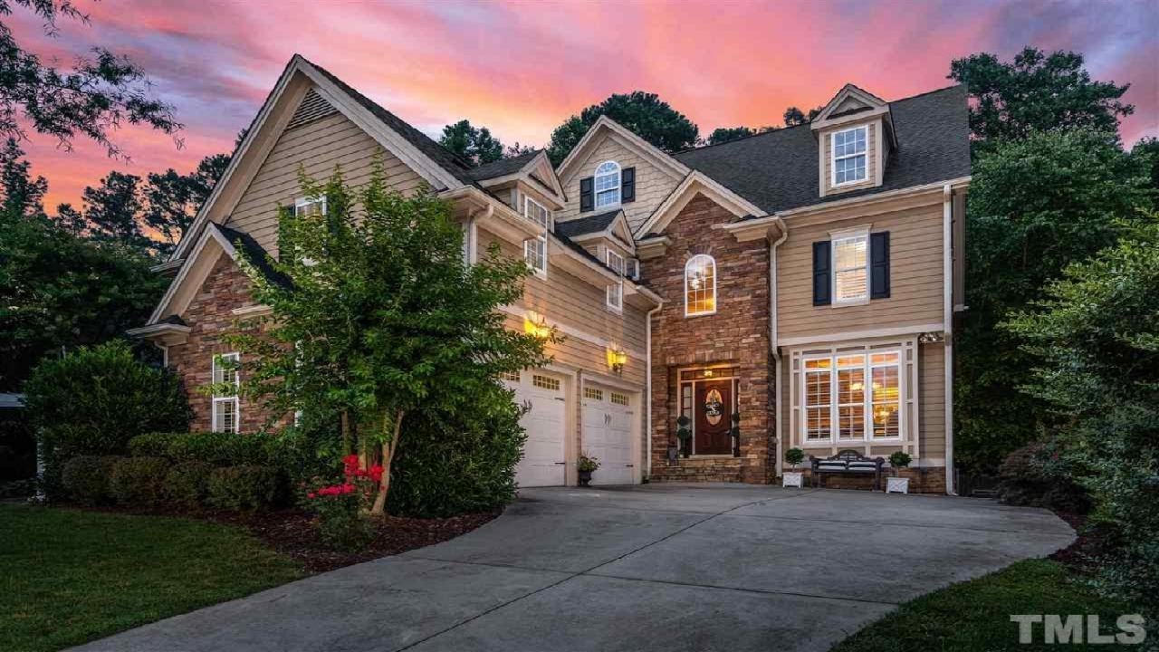 1240 Haltwhistle Street, Wake Forest, NC Presented by Renee Chisholm