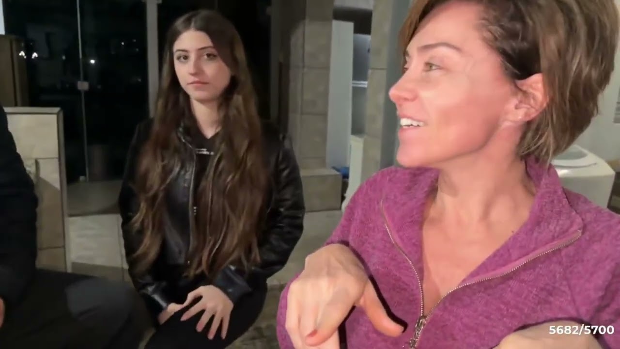 JON VLOGS RESENHA COM OS PAIS DA SOFIA ESPANHA!