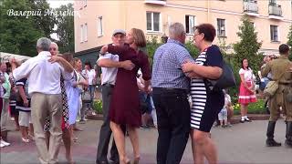 Вальс ВОСПОМИНАНИЕ! танцуют от души! Brest! Music! Dance! Вальс ВОСПОМИНАНИЕ! танцуют от души! Brest! Music! Dance!