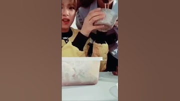 Thumbnail of TWICE (트와이스) Jeongyeon & Jihyo feeding each other | JeongHyo | 정연 지효 | UJB