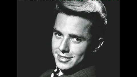 Thumbnail of PENSABA EN TI