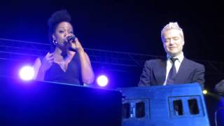 Chris Botti - La belle dame sans regrets - Warszawa 04.10.2014 Resimi