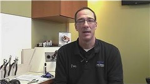 Eye Wear Maintenance  : How to Remove Scratches From Eyeglasses Safely