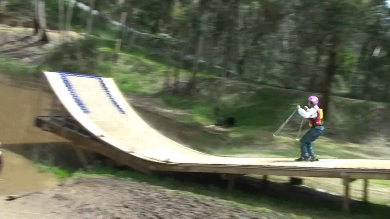 20101107 TBR WaterJump  BernardM Frontsault