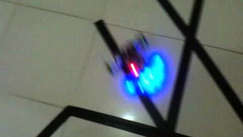 line tracer analog robot fast speed.MOV