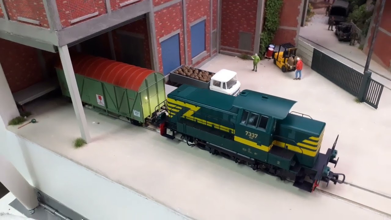 20250225 NMBS 7337 komt gesloten goederenwagen ophalen bij NV Frit Tenboer