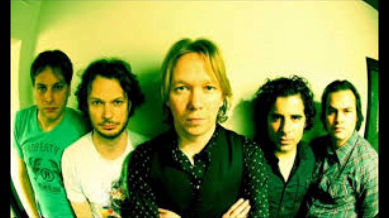 Van Dik Hout ft. Stromae - Formidabel, live bij Giel 3fm 2013-11-14