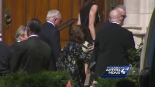 Raw video: Dallas Cowboys owner Jerry Jones arrives at Dan Rooney's funeral