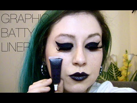 TUTORIAL: BATTY GRAPHIC LINER + BLACK LIPS - YouTube