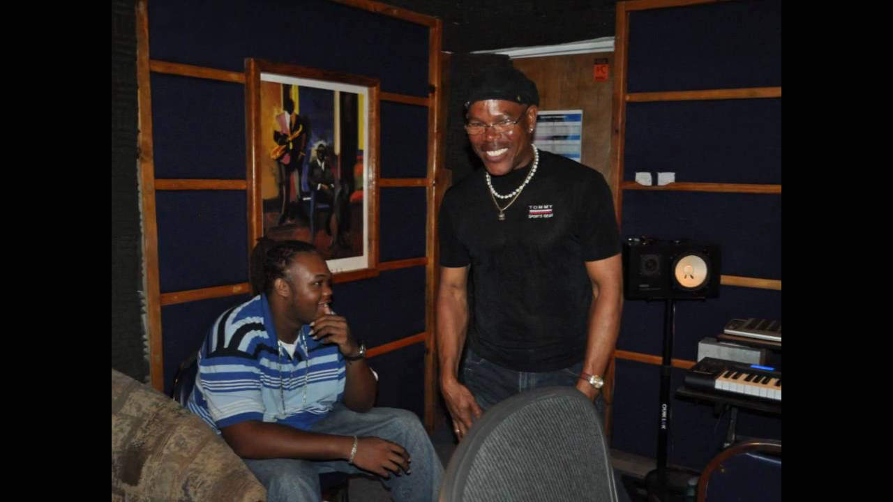 Gideon James - Sweet Vibes Riddim - Just Wanna.wmv