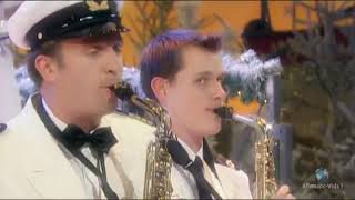 Video thumbnail of "Captain Cook und seine singenden Saxophone - Billy Vaughn Medley"