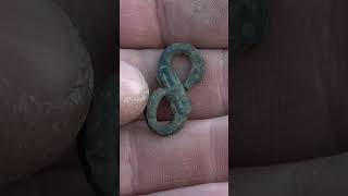 Древний змей Нашли около реки #shorts  #другаяжизнь #metaldetecting #находки #древнийзмей