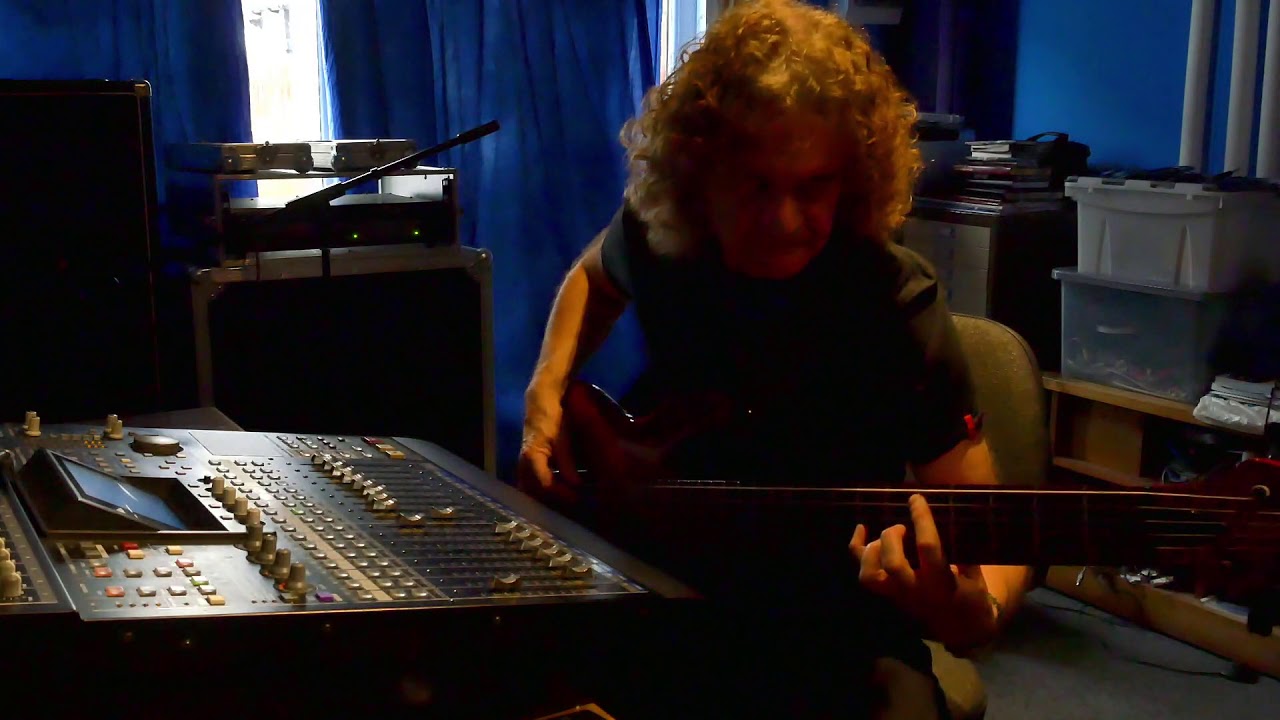 One Mans Hell : Mick Paul on Bass adlı videoyu YouTube'da izle One Mans Hell : Mick Paul on Bass adlı videoyu YouTube'da izle