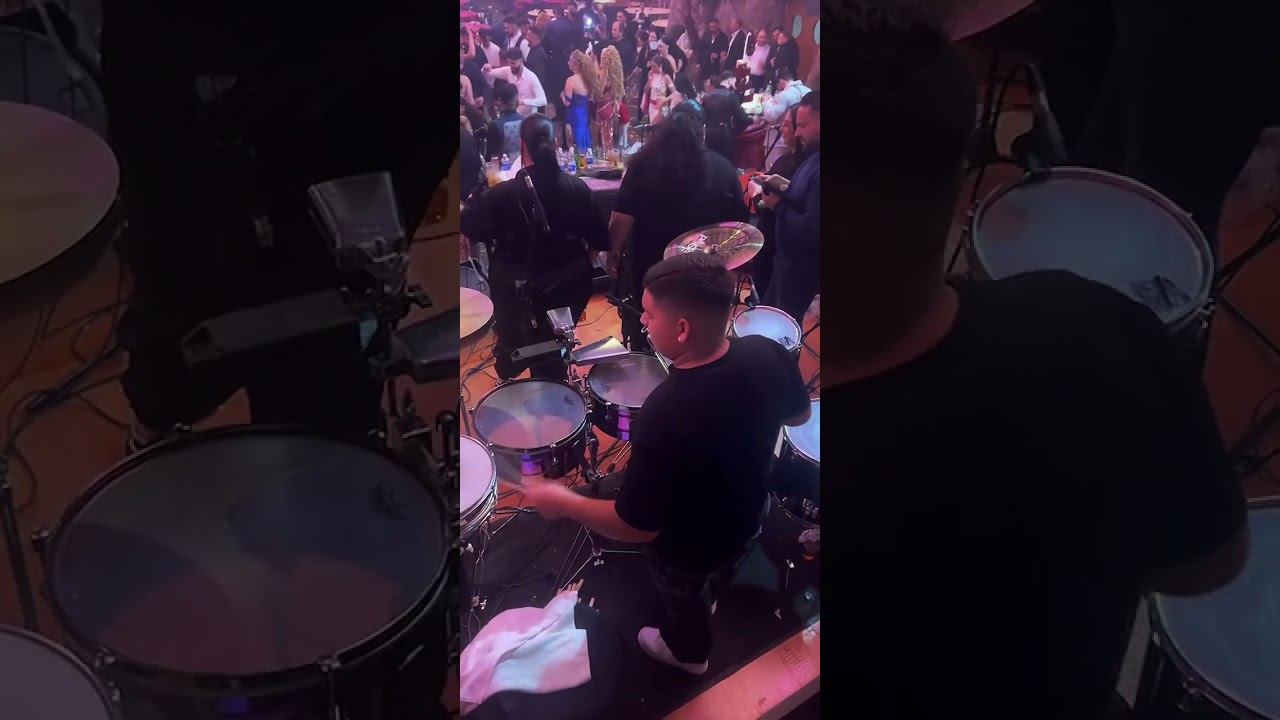 Silvia Gorreta Juan Vicente  de Francia 🇫🇷 Enrrique son frasco de pruna la banda los Claveria 