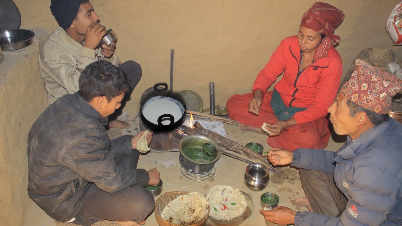 “Real Village Life: Cooking, Eating & Togetherness”❤️🤗