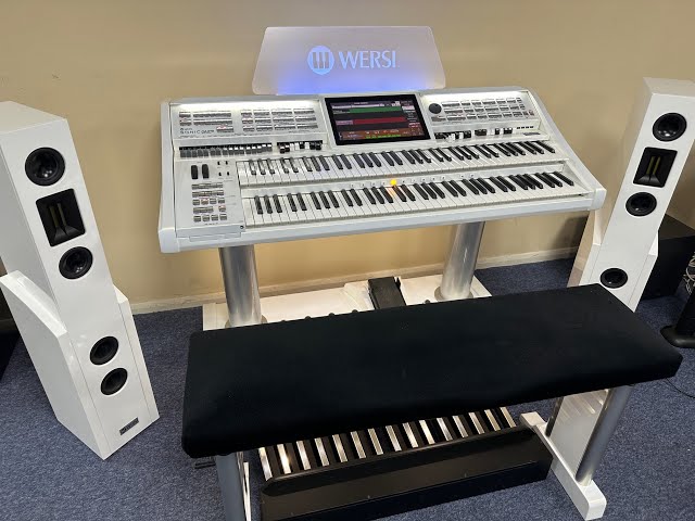 Trevor is flying solo today presenting an immaculate pre-owned Wersi OAX900.

#wersi #oax1 #allen music centre #genos #oax900 #böhm #sempra