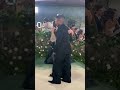 Usher & Ashley Graham Reunite On The Met Gala Carpet 🫶