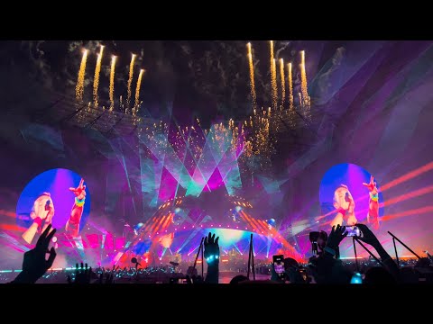 Coldplay - Humankind - (Live at Berlin 2022) 4K