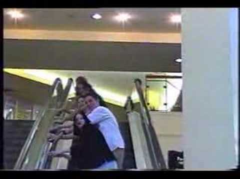 The Brady Bunch escalator dance in local shopping mall