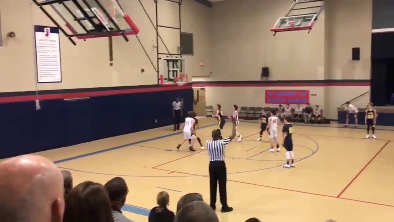 I was in complete shock': Illinois eighth grader makes wild game-winning  basketball shot