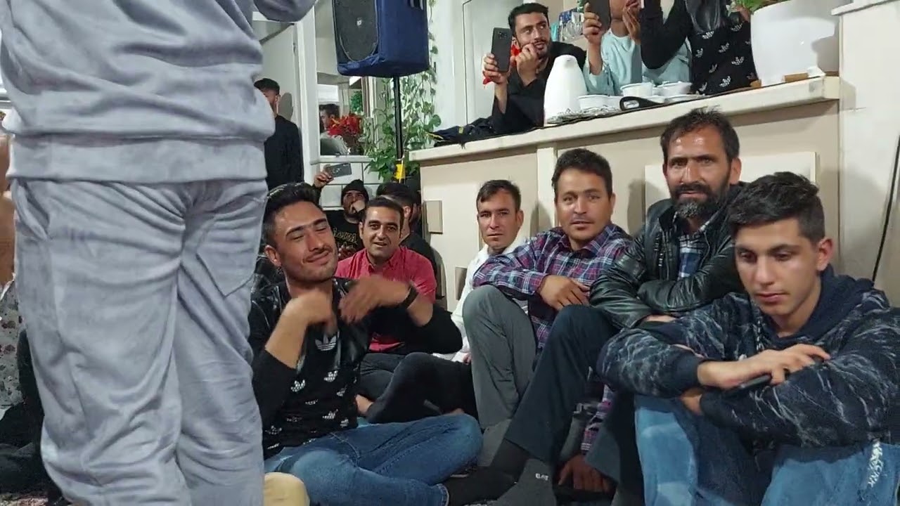 عبدالواسع عطایی به اهنگش گریه 😭کرد در غم دخترش و وطنش چهاربیتی و و اهنگ ایران 😔😭🇦🇫🇦🇫