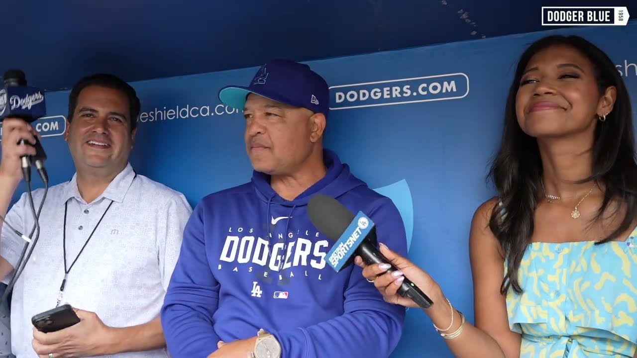 Dodgers pregame: Dave Roberts talks Julio Urías, Clayton Kershaw, Max  Muncy's defense 