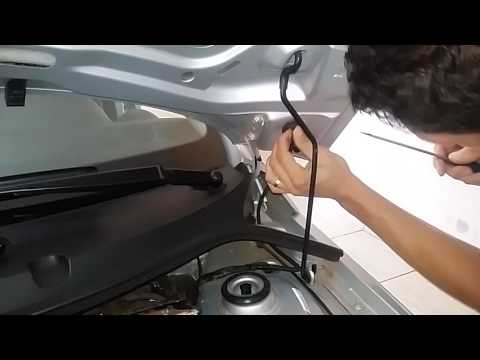 Vídeo: Como você conserta uma mangueira do limpador de para-brisa?