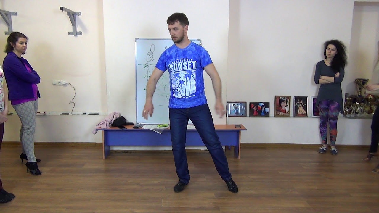 Упражнения на баланс в поворотах, двойной поворот партнерши в бачате