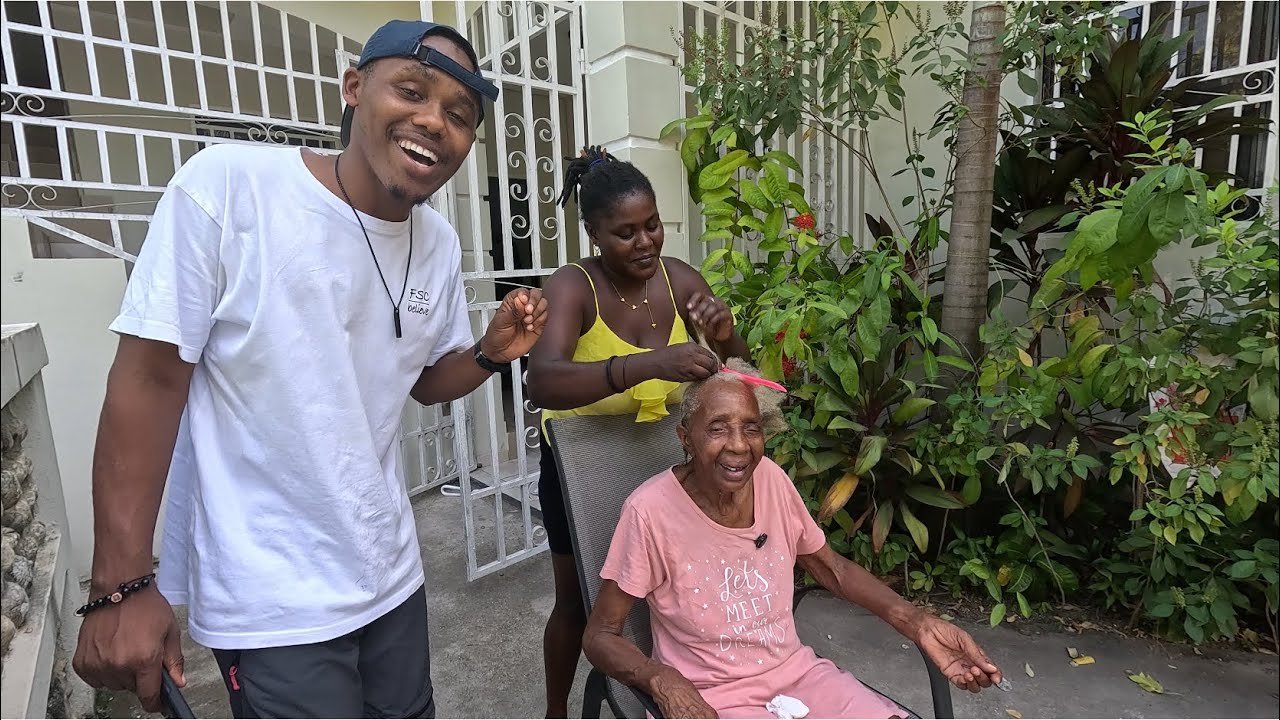 Manmie Suze ap bien pran swen Miss Rosa 