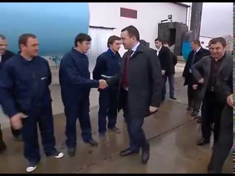 პრემიერ-მინისტრი თევზის გადამამუშავებელ ქარხანაში