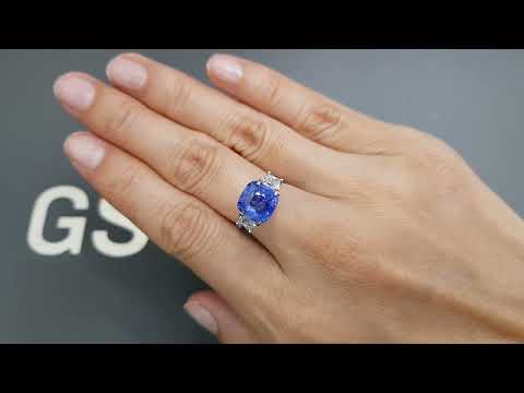 Негретый синий сапфир 5,04 карата в огранке кушон, Шри-Ланка Видео  № 4