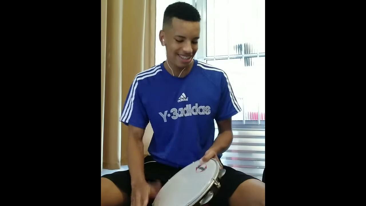 Domingando (Thiaguinho) - Lucas Pandeiro