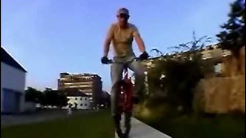 Bike Tricks [from www.metacafe.com].wmv