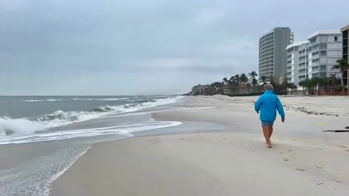 Part 3 of Robb's Friday Morning Beach Walk on Vanderbilt Beach in North Naples, FL 12/16/22