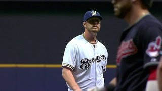 CLE@MIL: Smith strikes out Kipnis swinging