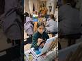 Paula, Salma, Daniela, Valeria i Juana pintant els seus llenços a l'acadèmia..#art #artstudent